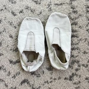 Danzcue Child Leather Gymnastic Shoes Size 10C